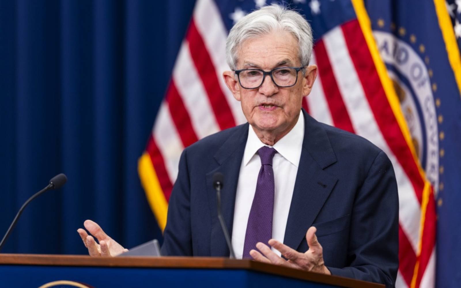 Powell to stay as Fed governor after chairman term, citing legal attacks