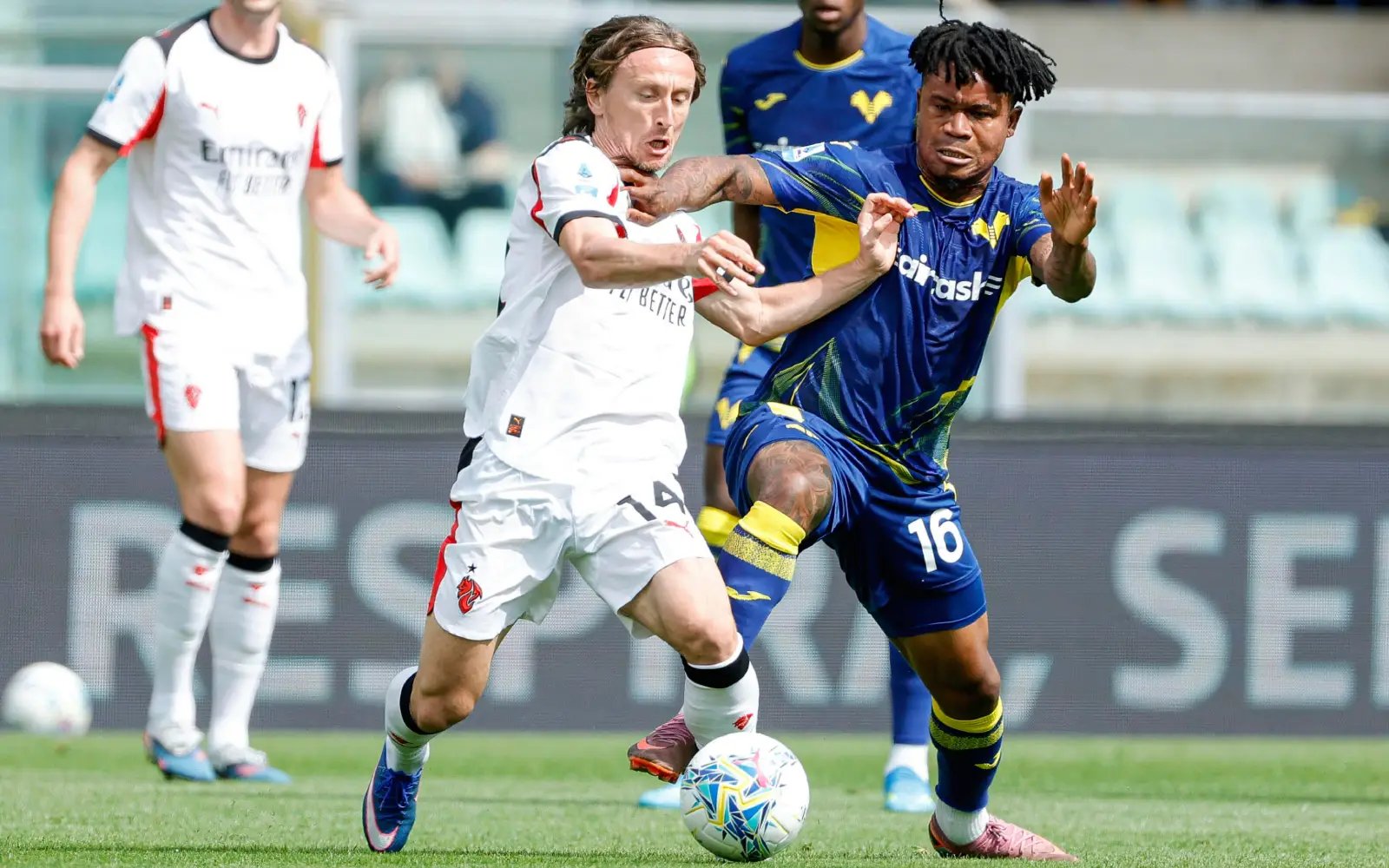 AC Milan, Juventus close in on Champions League qualification