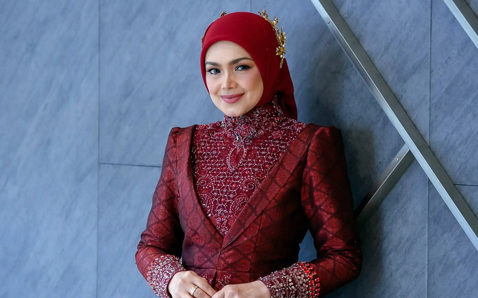 Siti Nurhaliza involved in accident on MEX highway