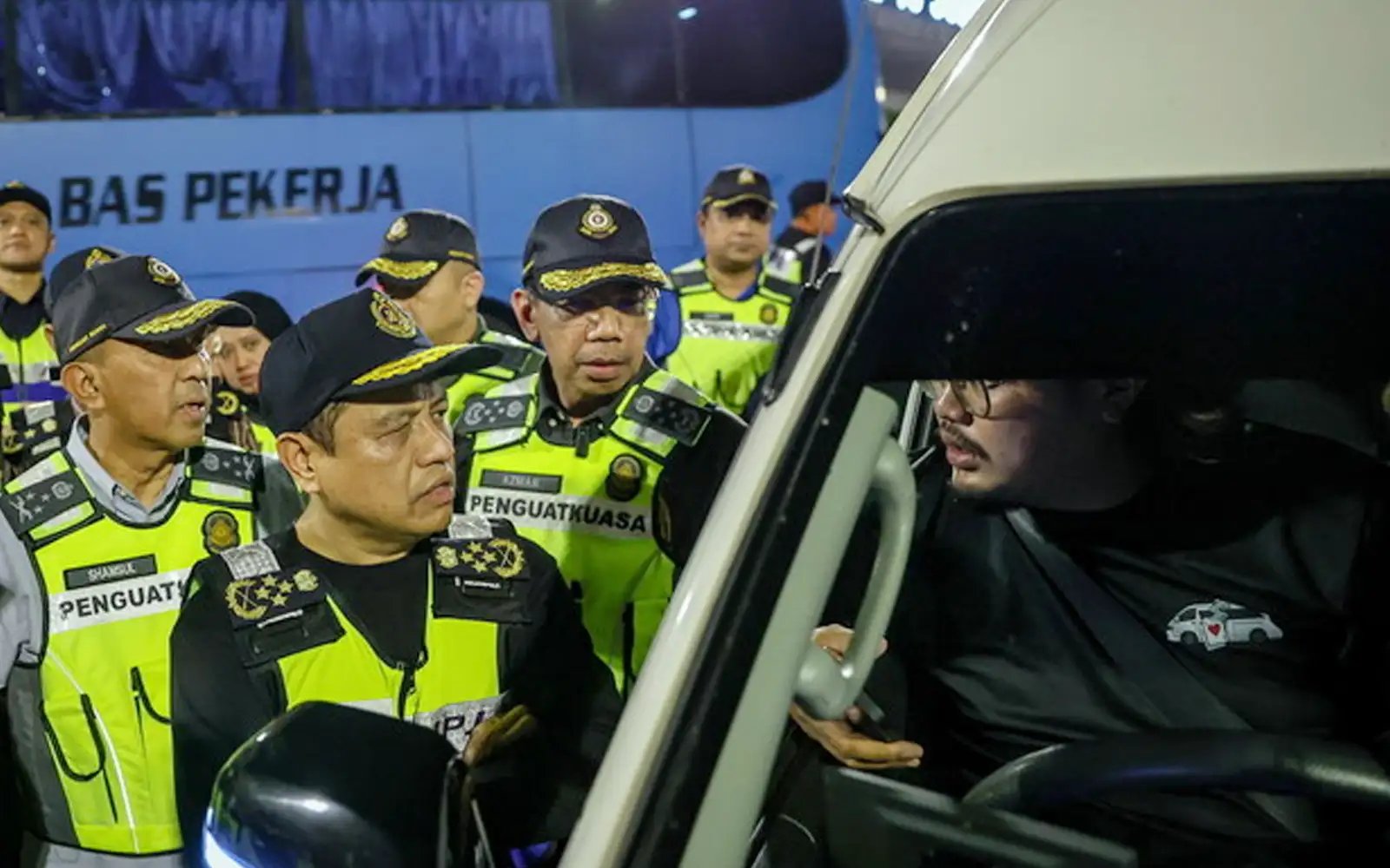 31 cases of foreign vehicles filling RON95 detected