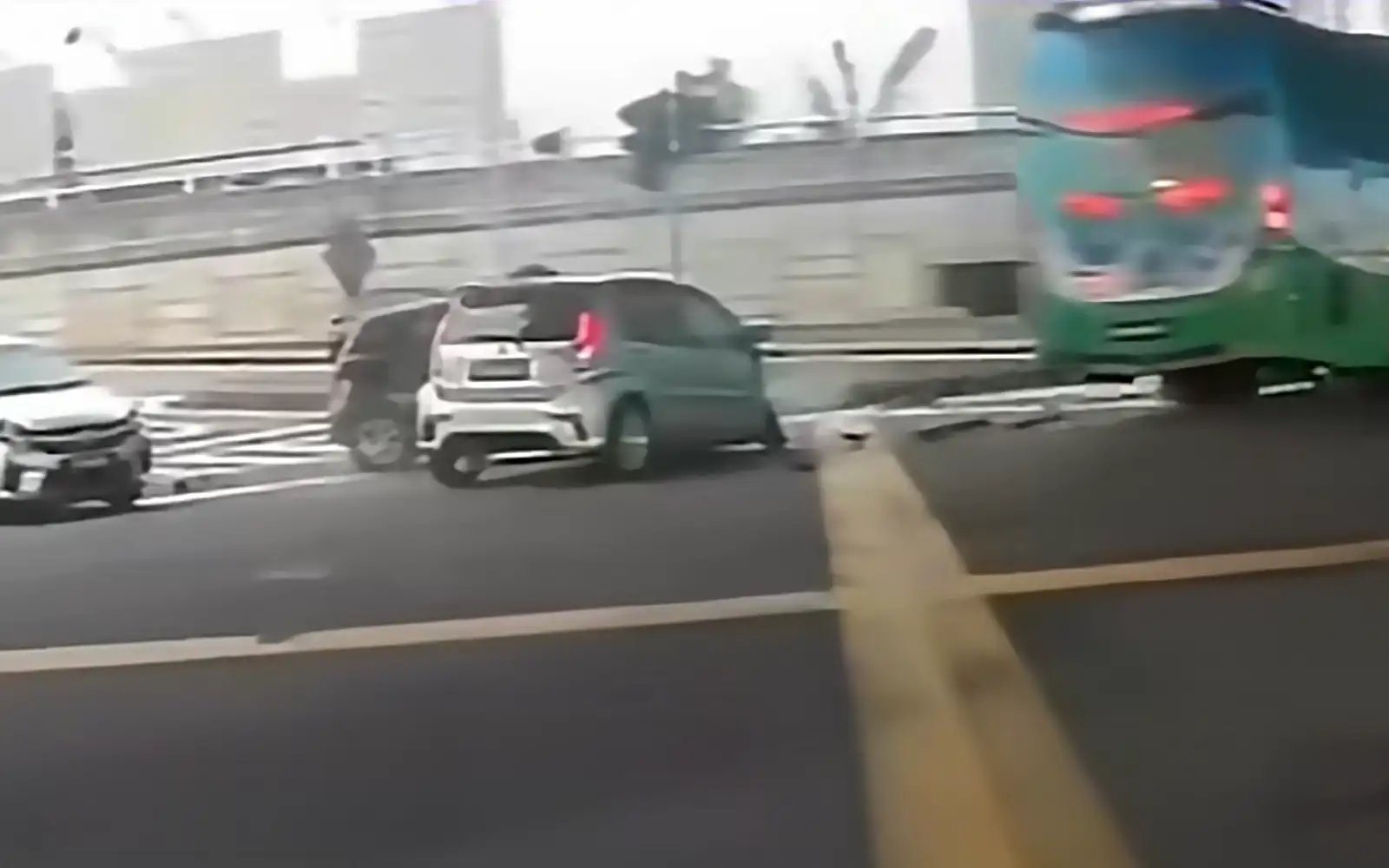Bus driver arrested for crashing into 3 cars after running red light