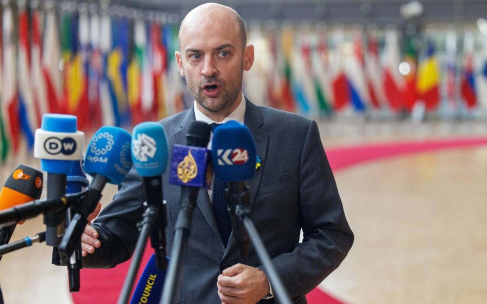 French FM says Iran must make ‘major concessions’ to end crisis