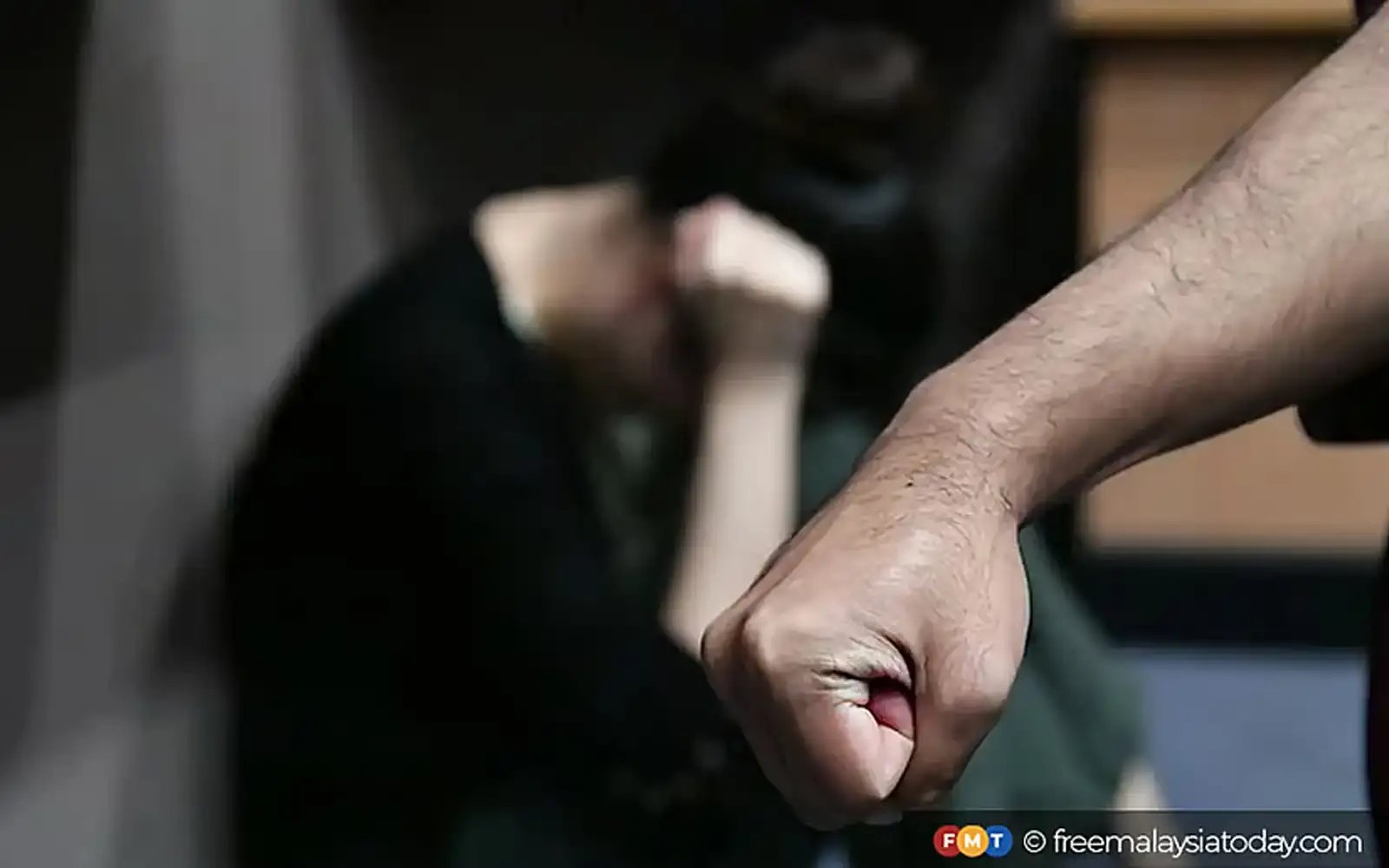 Major fined RM1,700 for punching woman