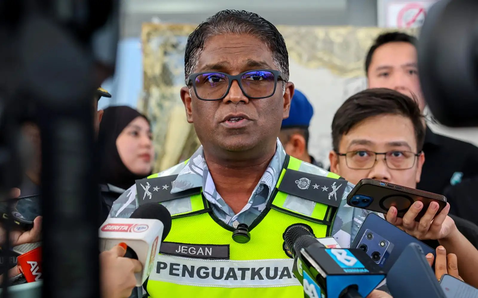 Usah panik, bekalan bahan api P Pinang ada, kata KPDN