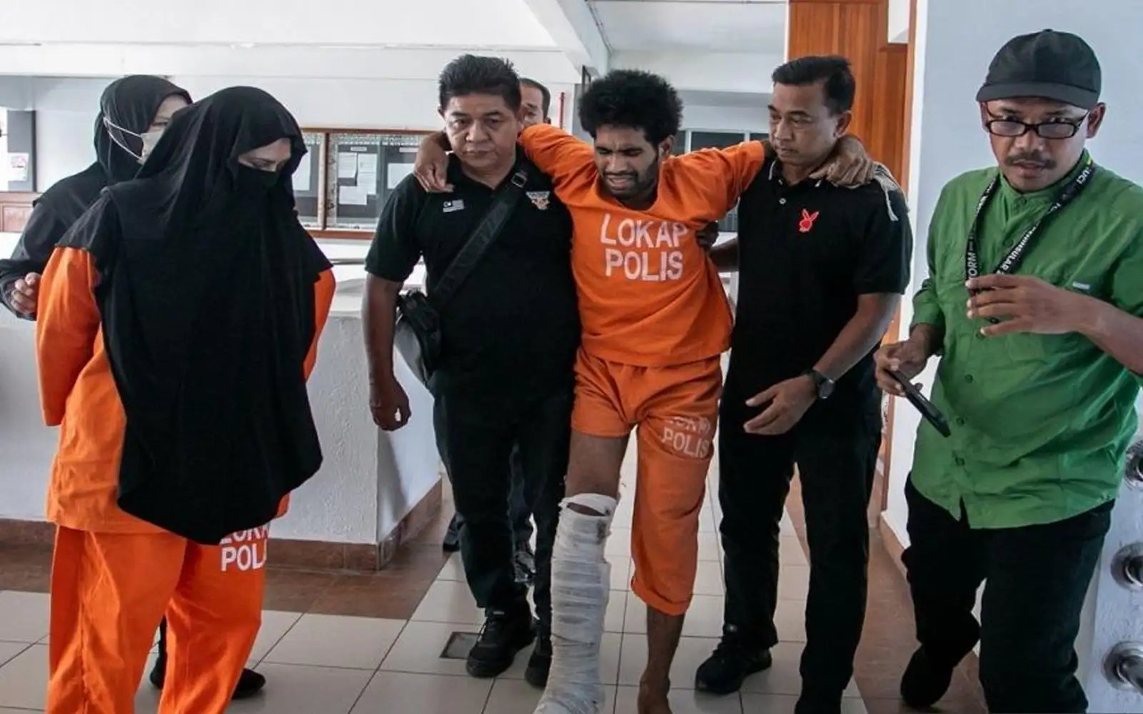 Suri rumah didakwa seludup 24 migran Indonesia