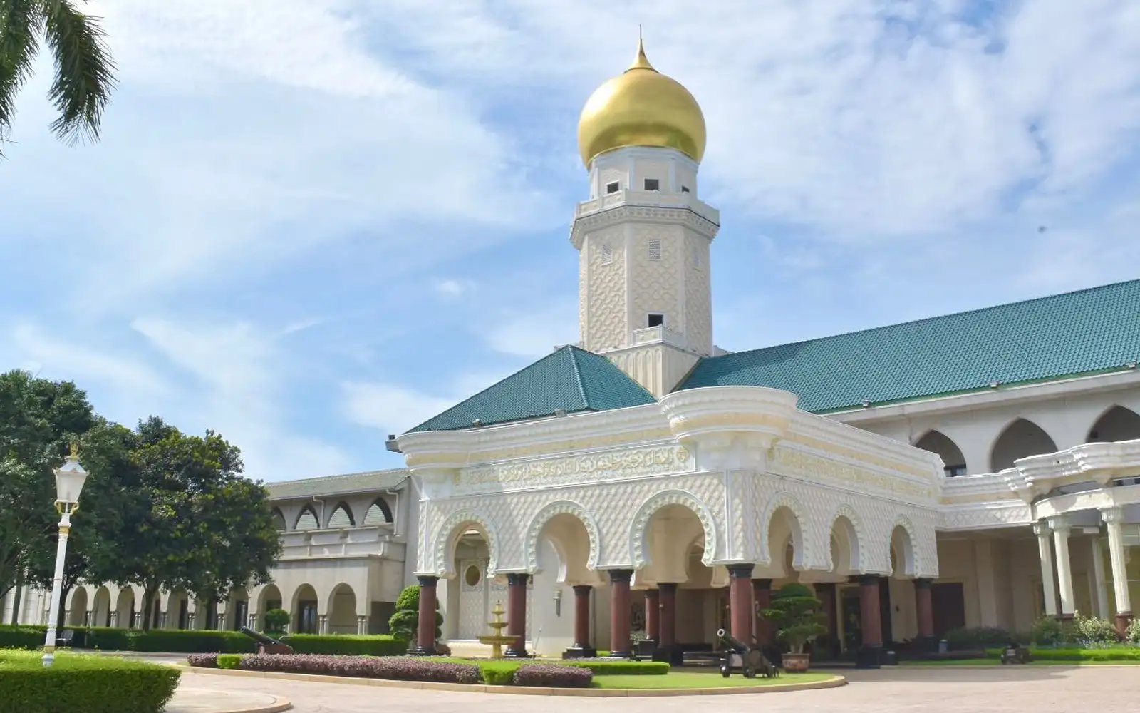 Selangor Royal Council demands firm action over pig image post