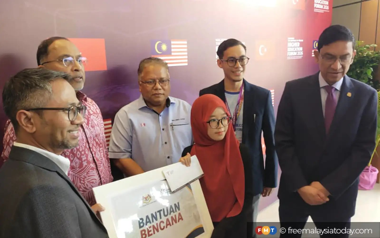 RM3,000 aid for USM student who lost home in Sandakan fire