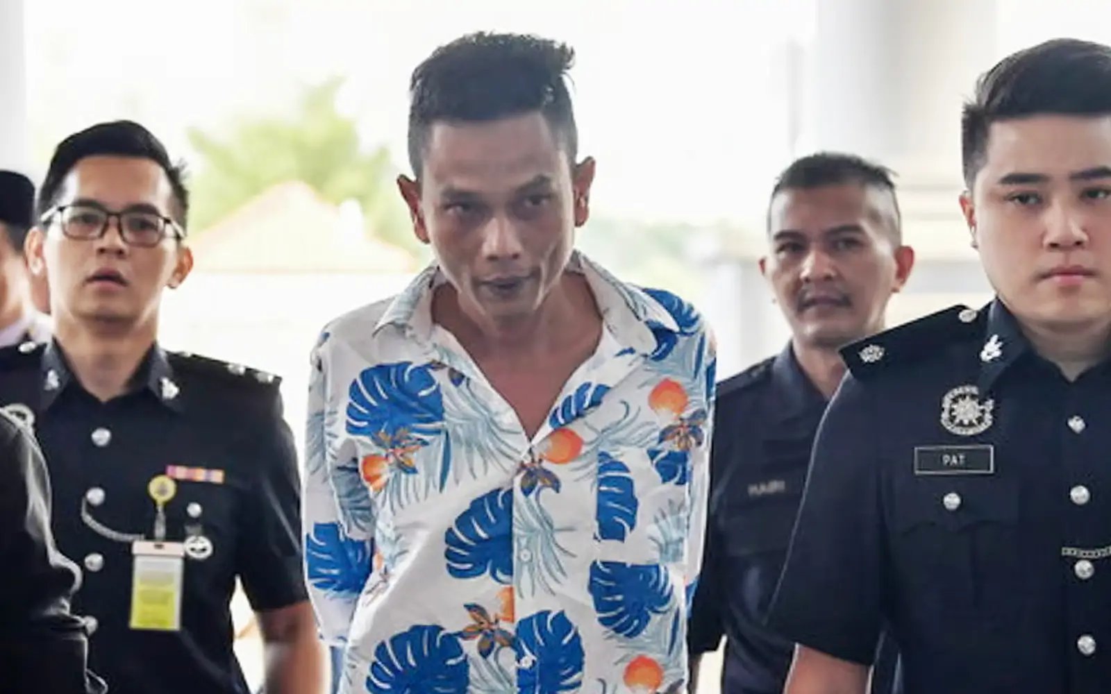 Butcher ordered to enter defence for insulting former queen