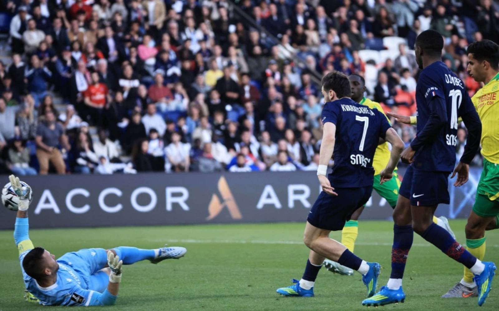 PSG roll over Nantes to move closer to Ligue 1 title