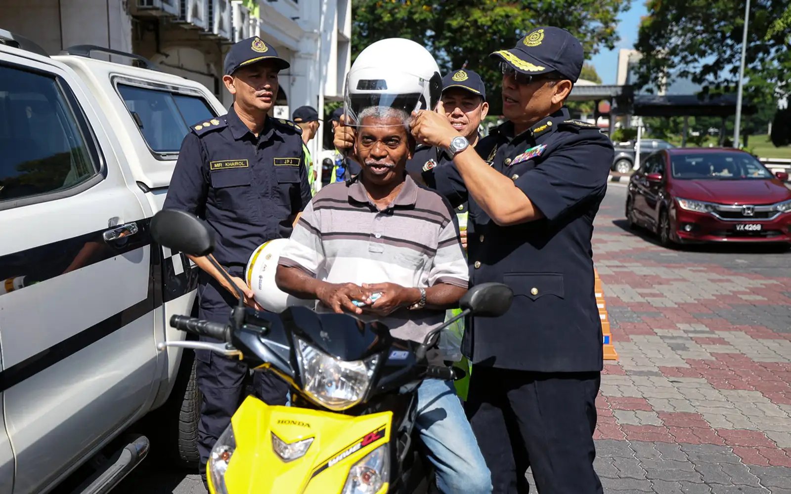 JPJ offers 3,000 free helmets in Ipoh
