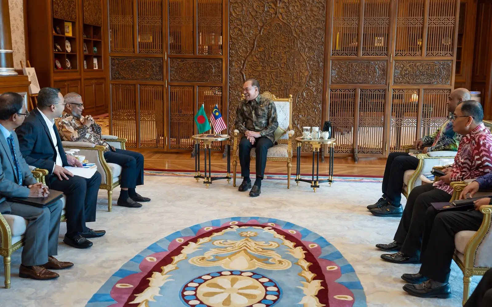 Malaysia, Bangladesh agree to fast-track labour market reopening