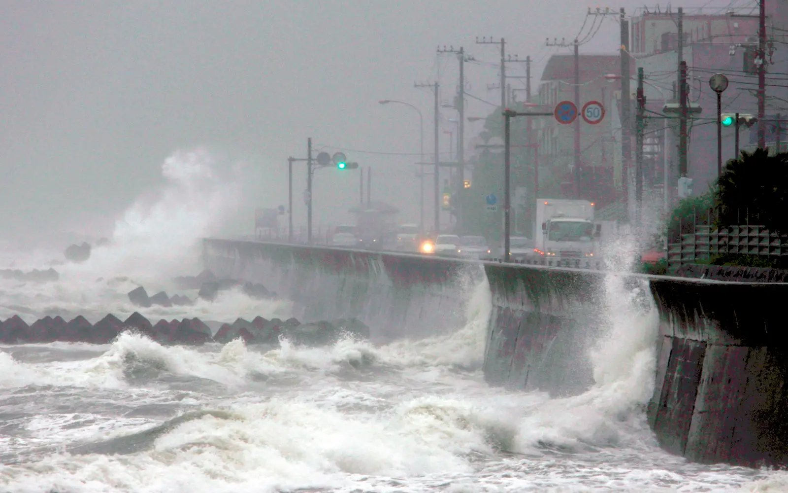 7.5-magnitude quake hits off Japan, tsunami warning issued