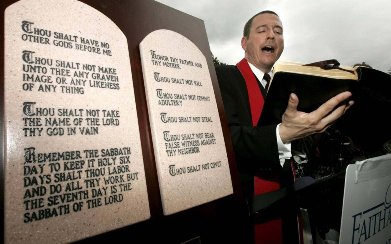 US court allows public schools to display Bible’s Ten Commandments