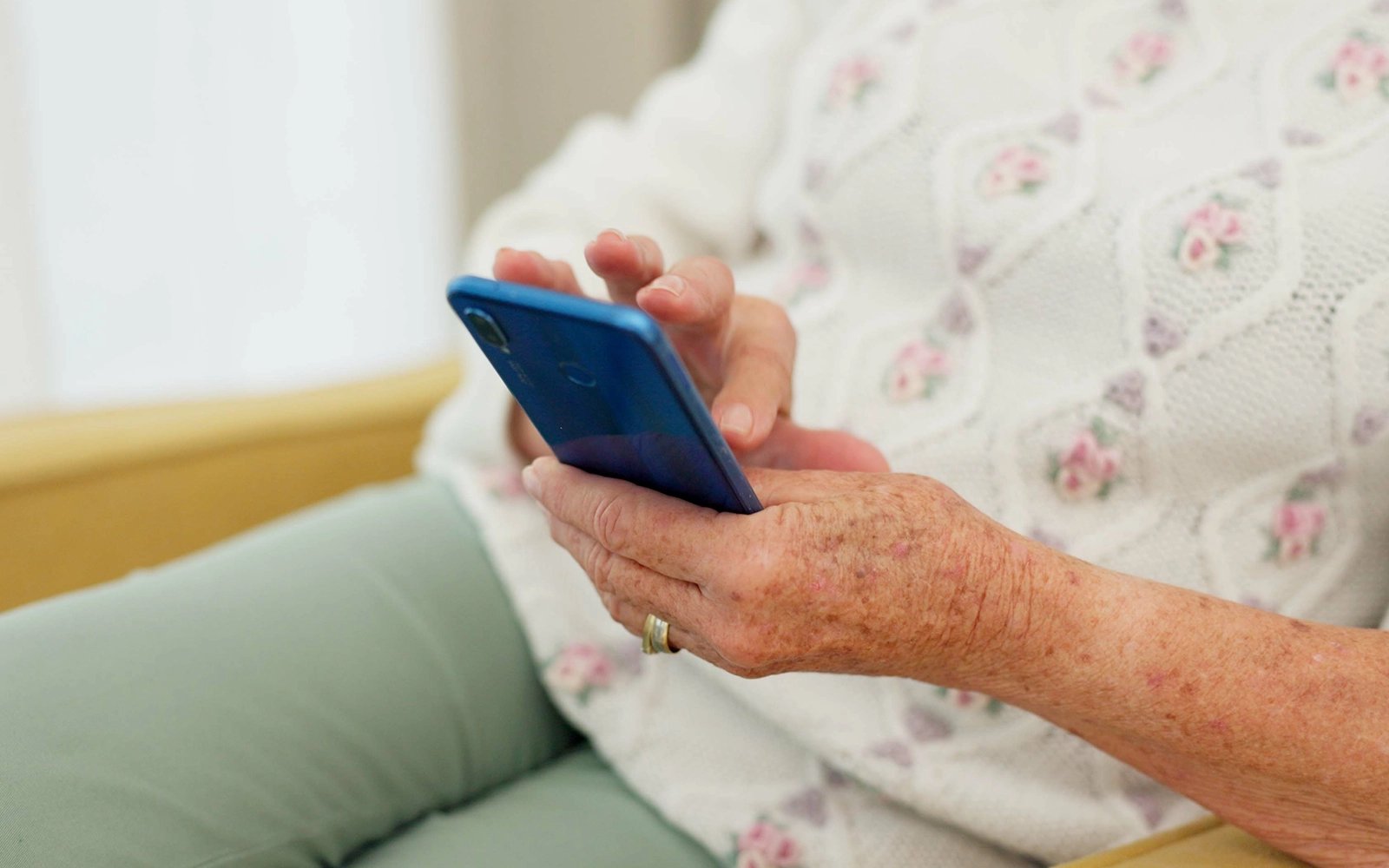 Home alone isn’t all that bad for seniors