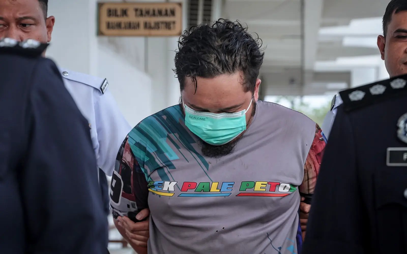 Pemandu treler nahas 3 sekeluarga maut didakwa bunuh