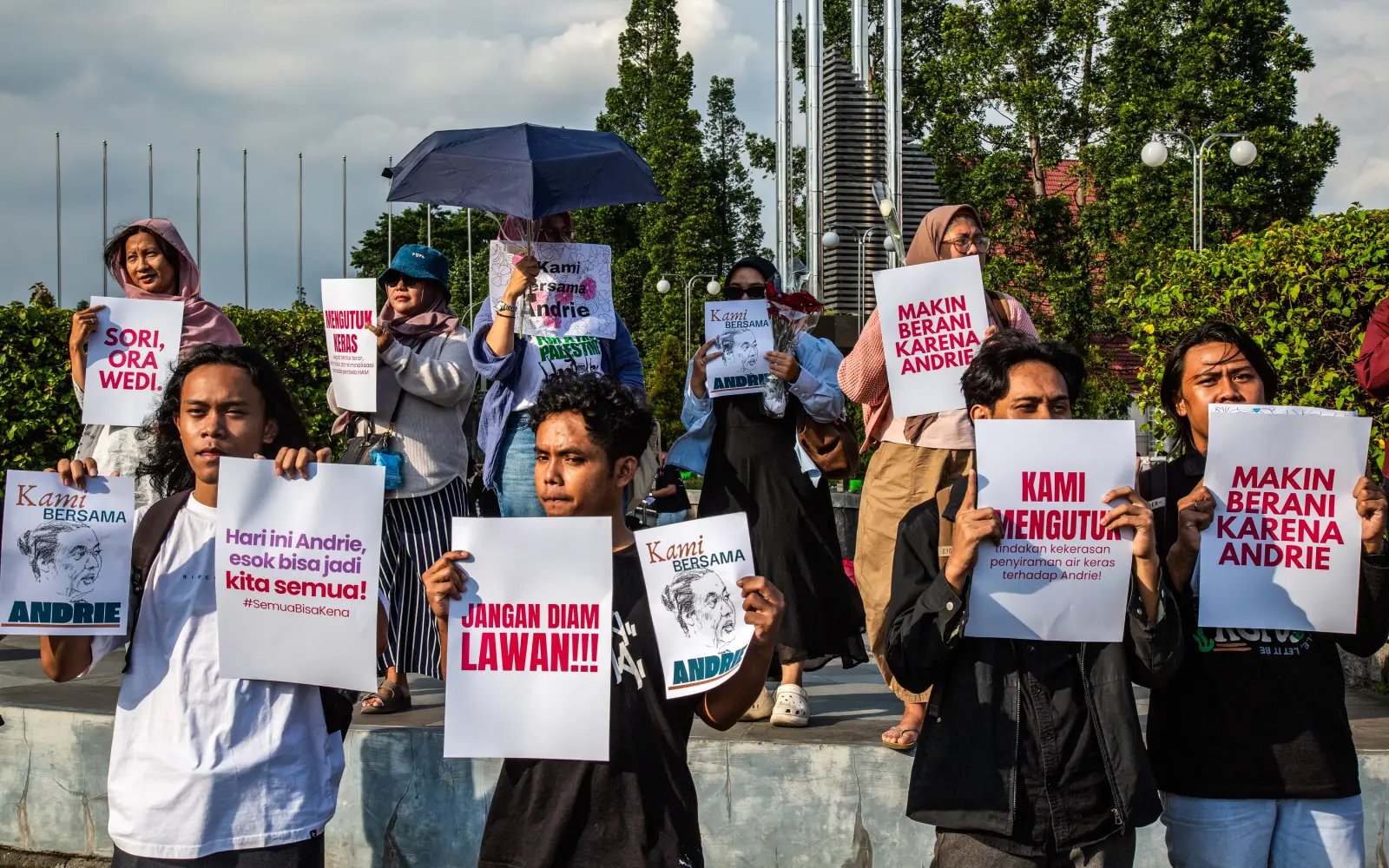 Acid attacks highlight growing danger for Indonesian activists