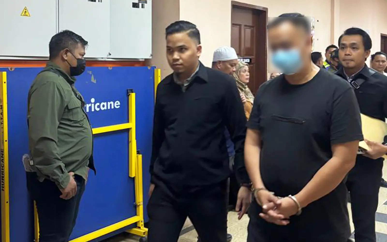 2 pegawai penguat kuasa antara direman berkait rasuah RM500,000