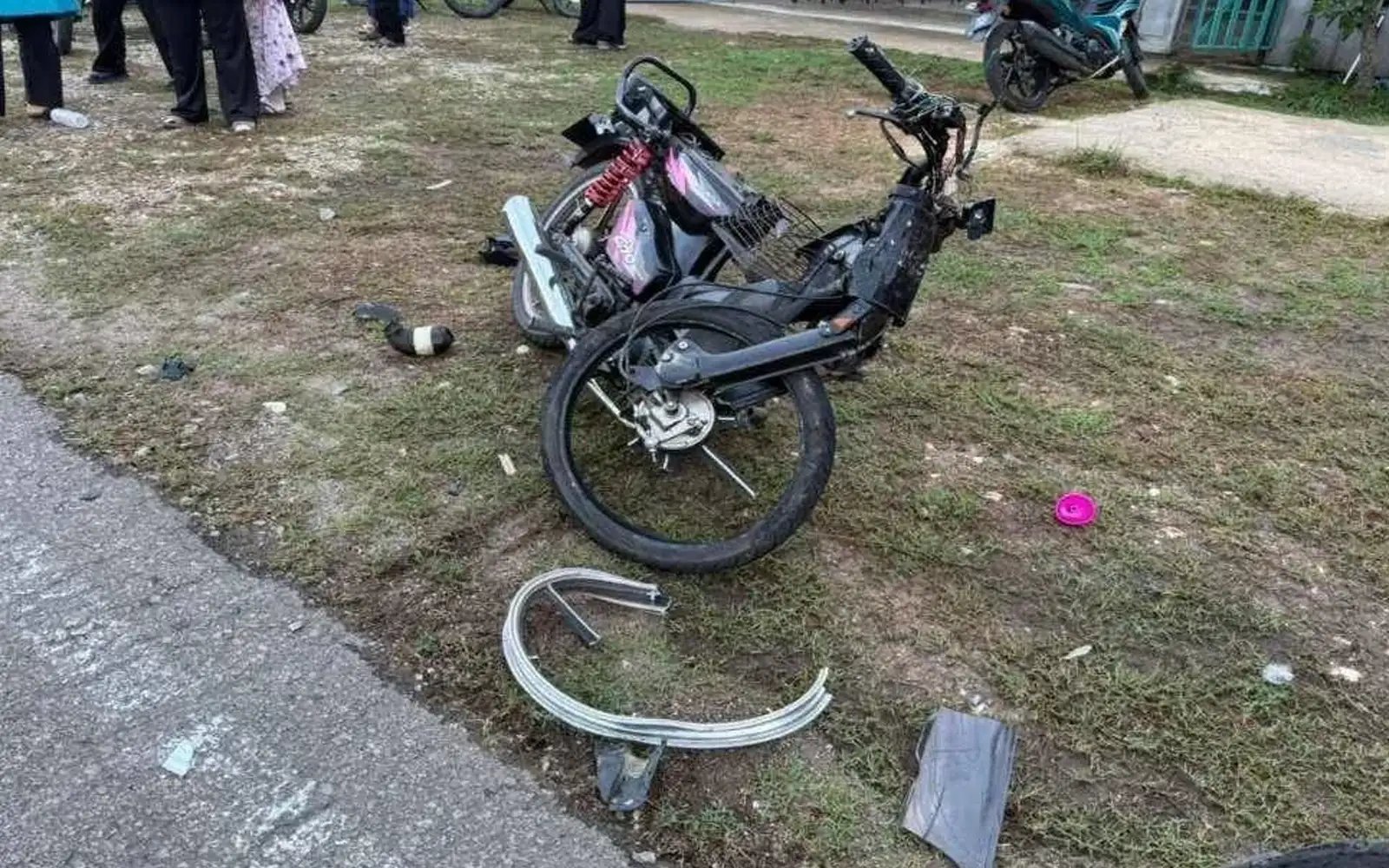 Nenek, cucu saudara maut motosikal bertembung MPV