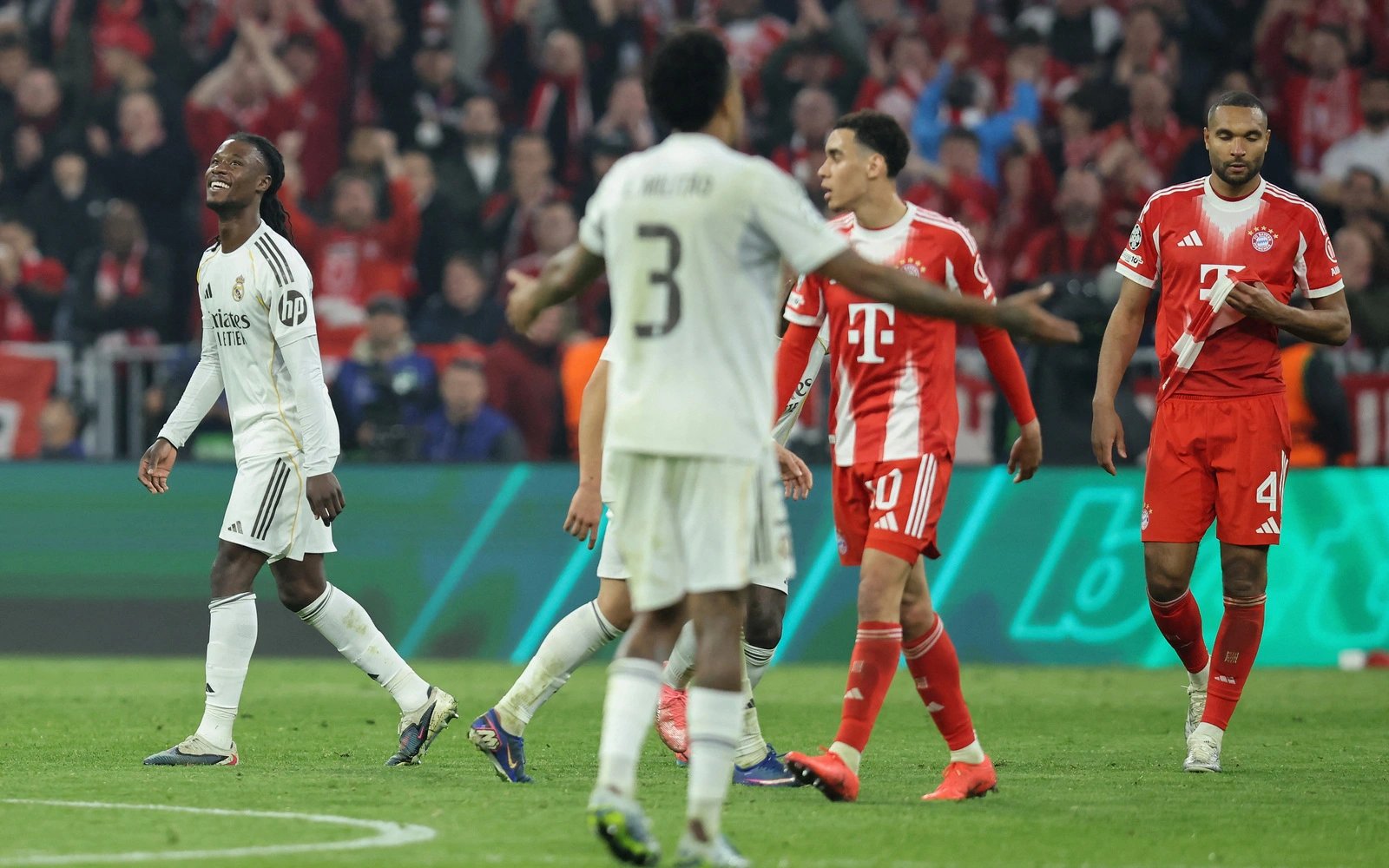 Real slam ‘unbelievable’ red card after Bayern defeat