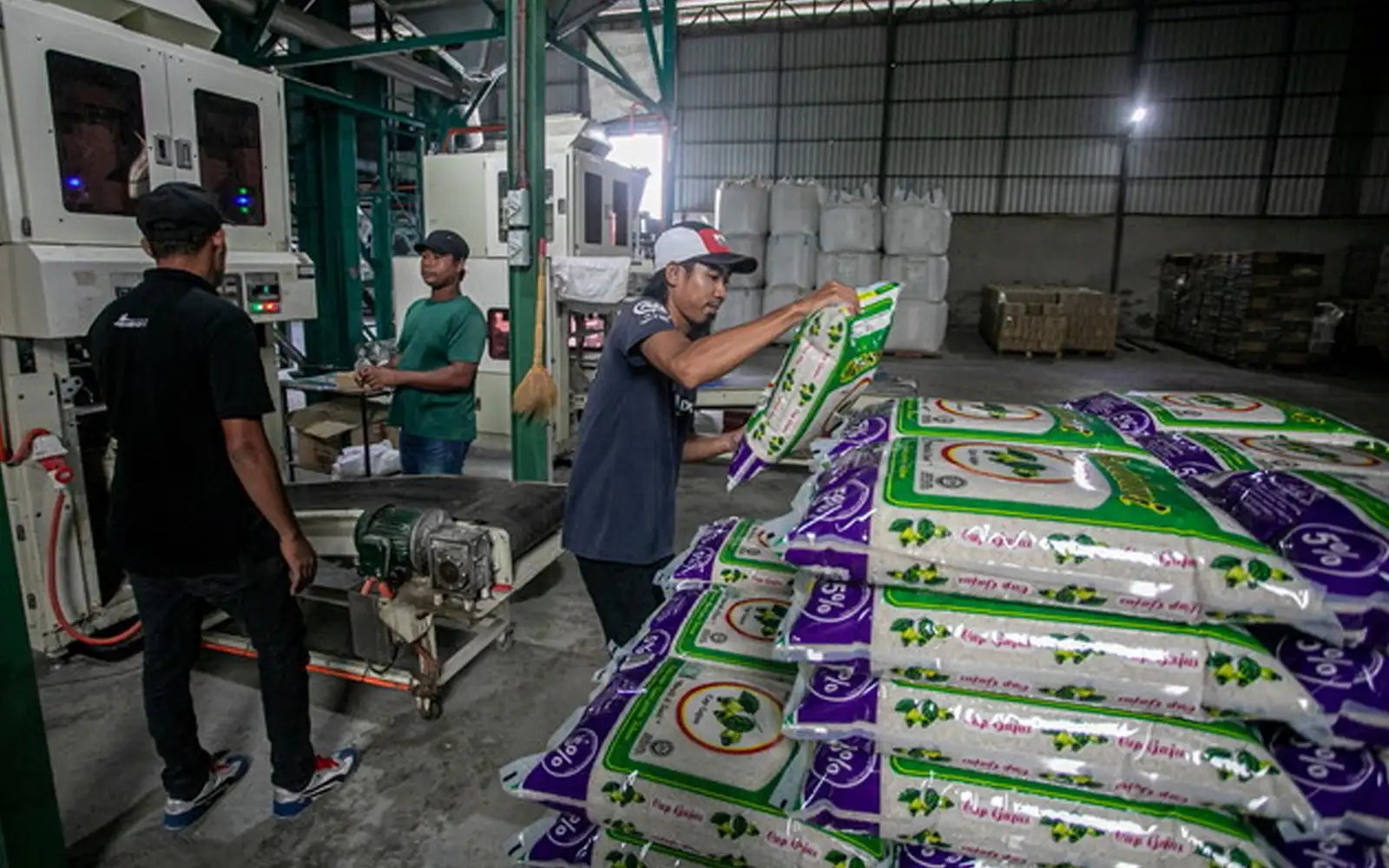 Pemborong beras diminta segera ambil stok, elak pengguna terjejas