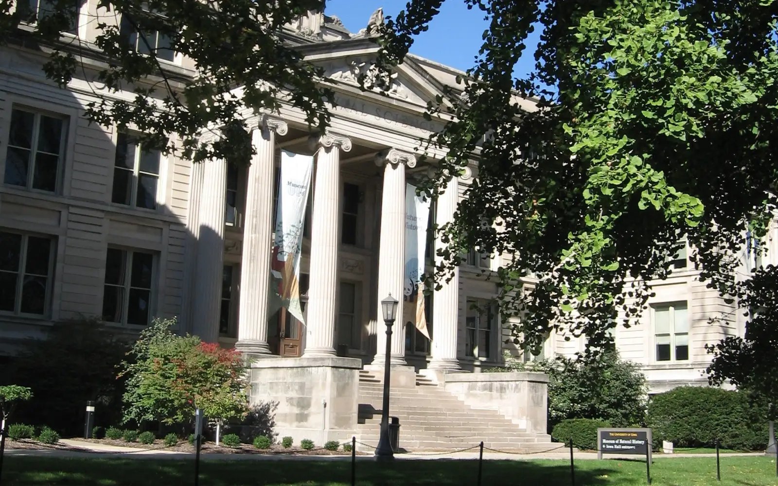 US cops probing gunshots at University of Iowa