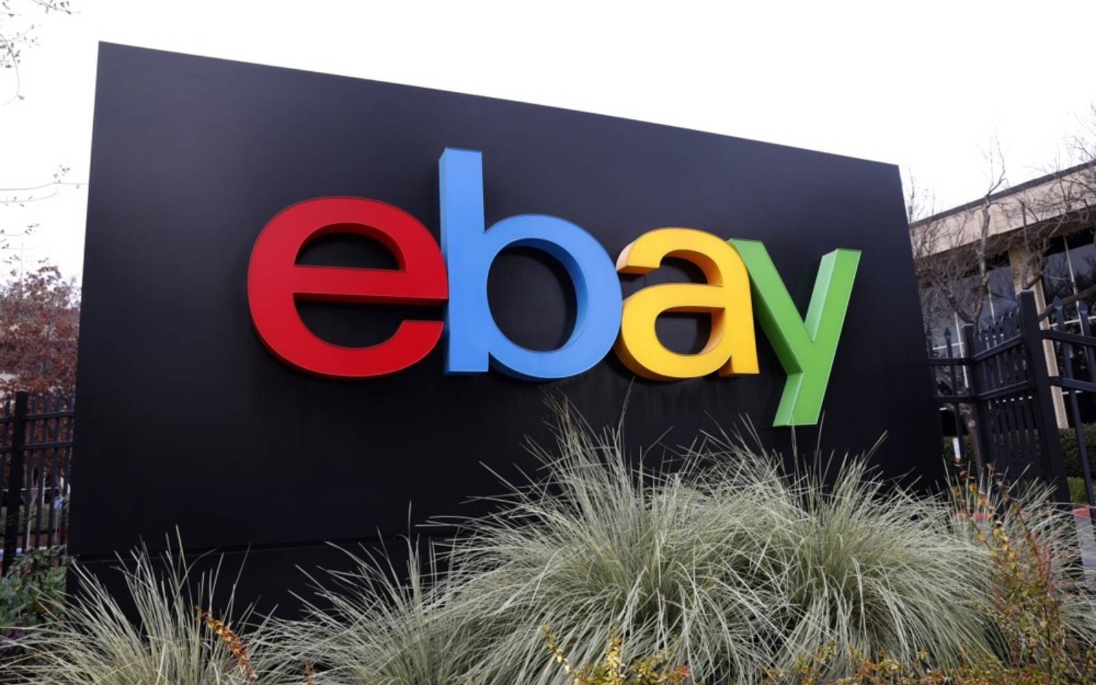 eBay to ‘carefully review’ GameStop takeover bid
