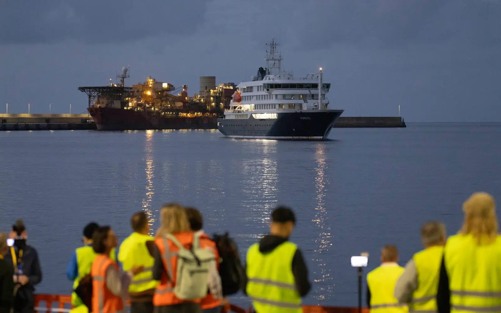 Hantavirus-hit cruise ship arrives in Spain’s Canary Islands