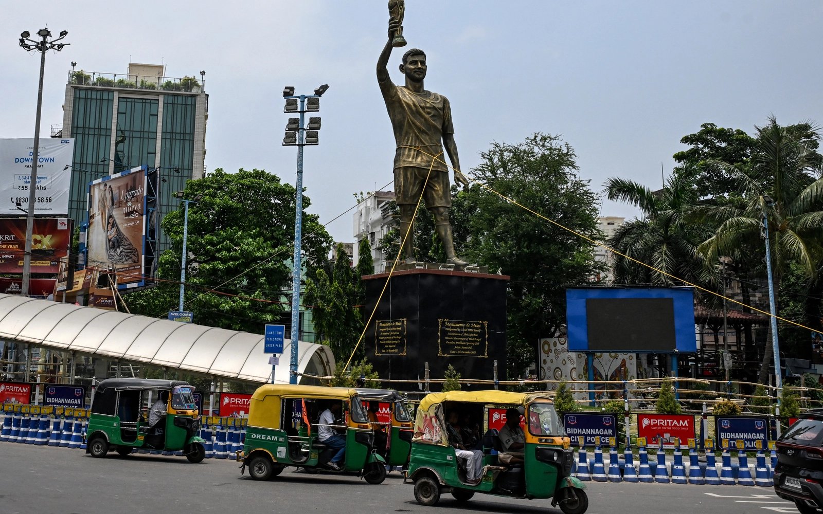Giant Messi statue in India to be removed over safety concerns