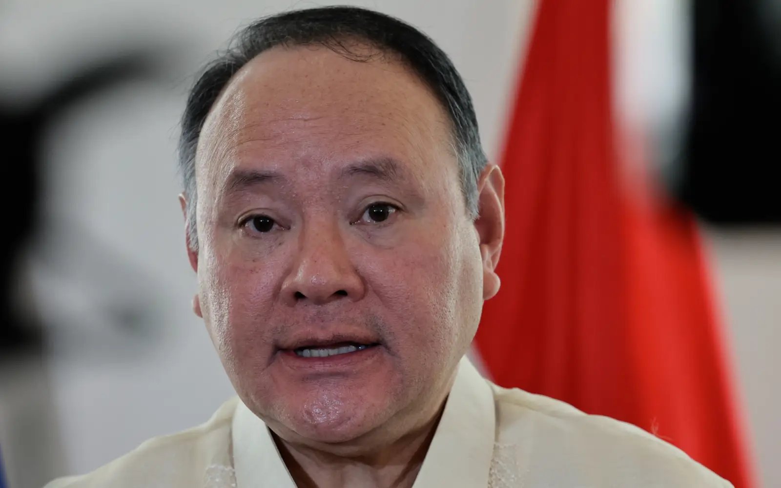 Philippines frees Chinese steel plant workers from detention