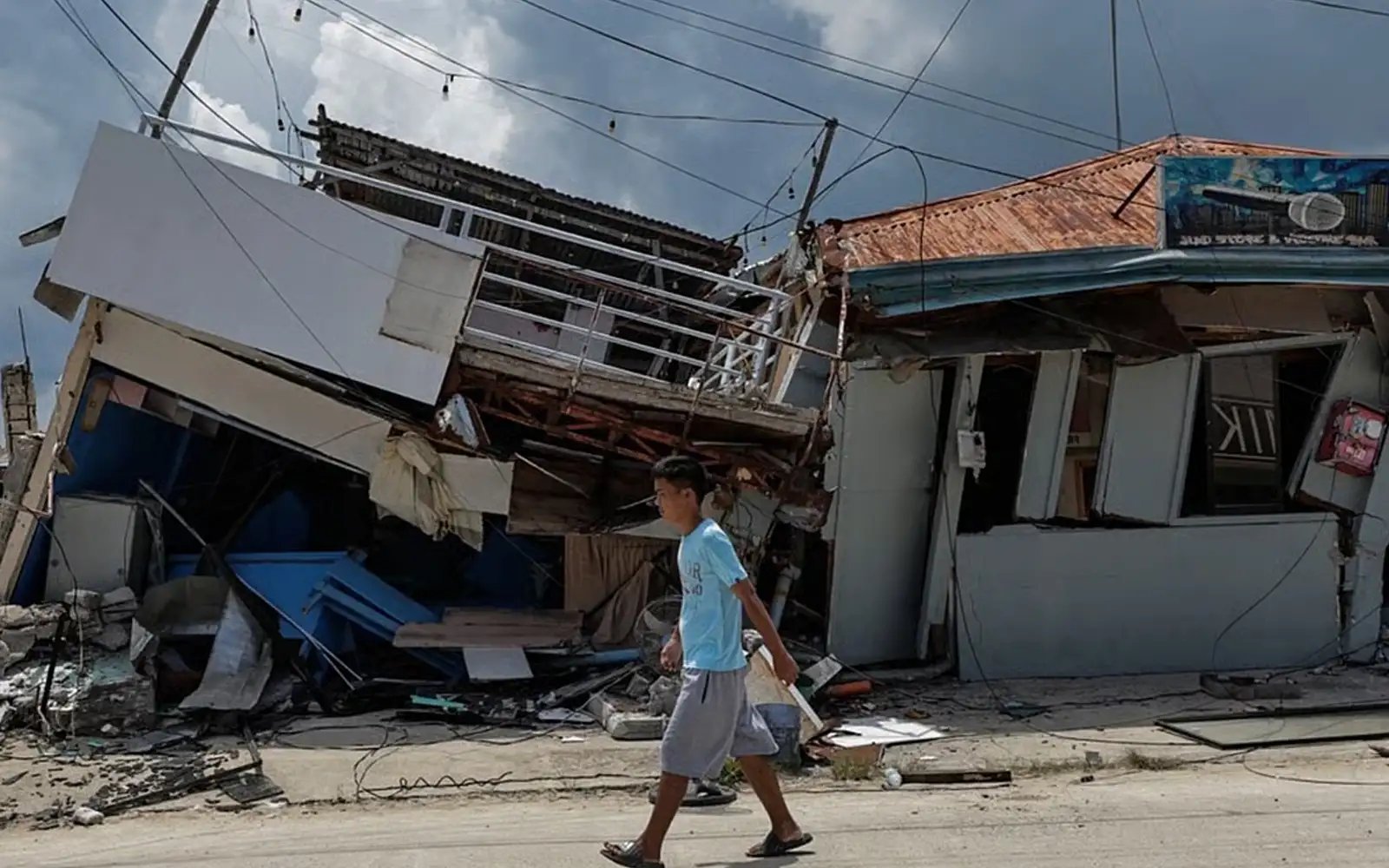 Gempa bermagnitud 6.0 gegar tengah Filipina