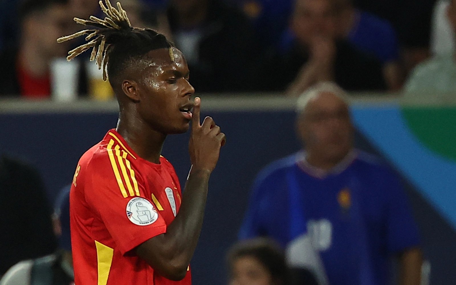 Spain’s Nico Williams leaves Athletic game with injury ahead of World Cup