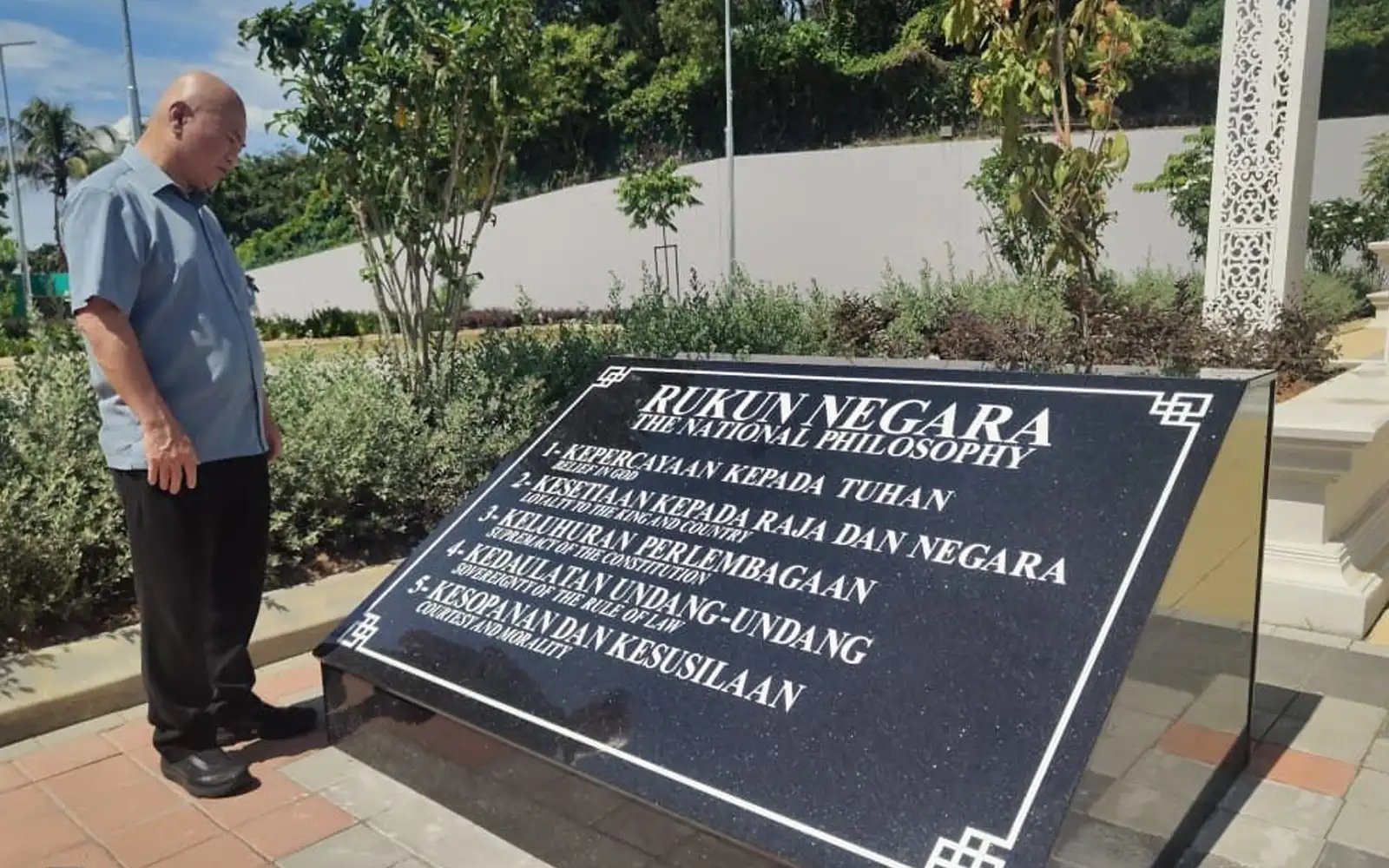 Ronnie Liu ke Dataran Selangor baca Rukun Negara usai titah Sultan Sharafuddin