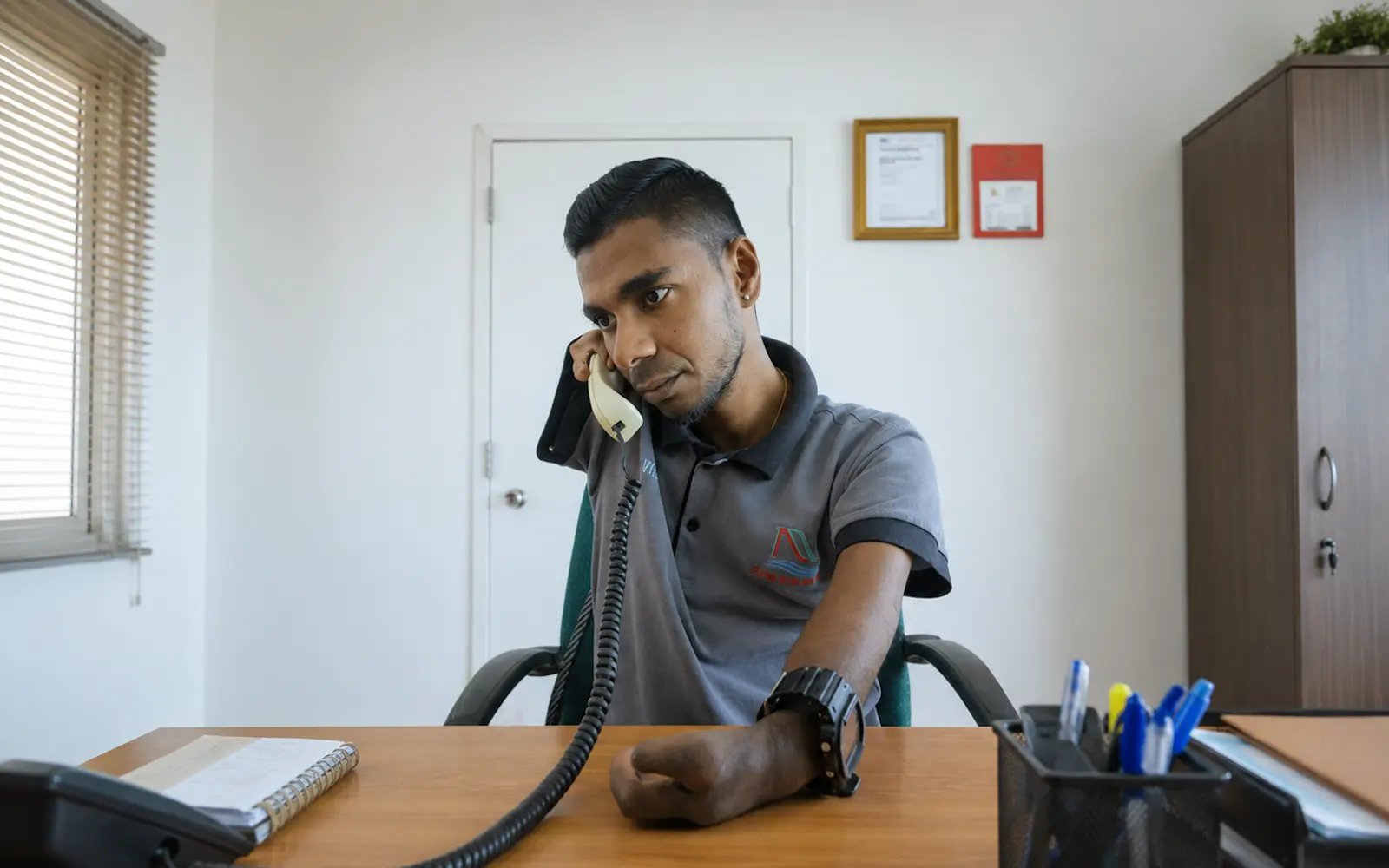 Born without hands, Yogeswaran builds a life of independence