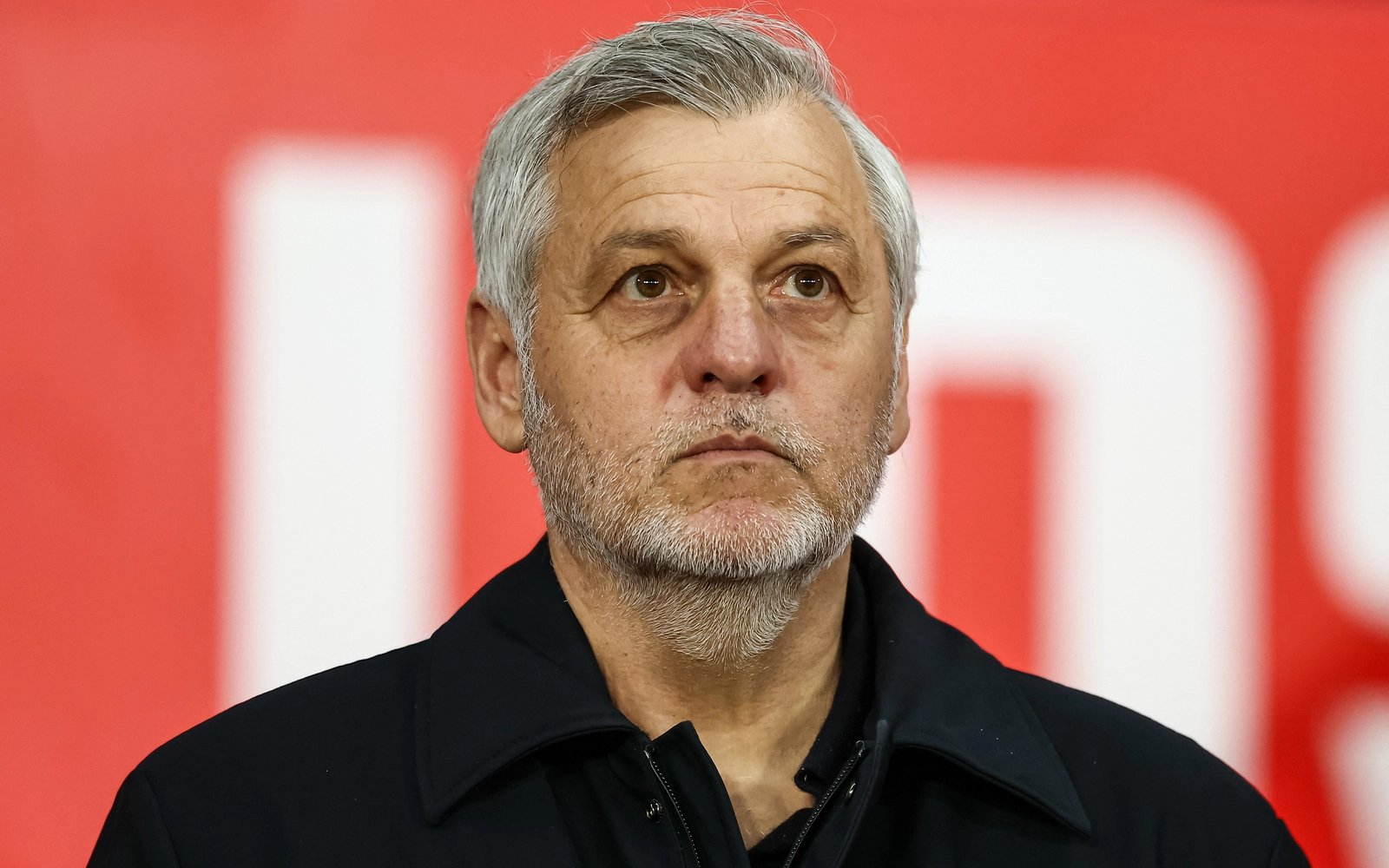 Lille part ways with coach Genesio