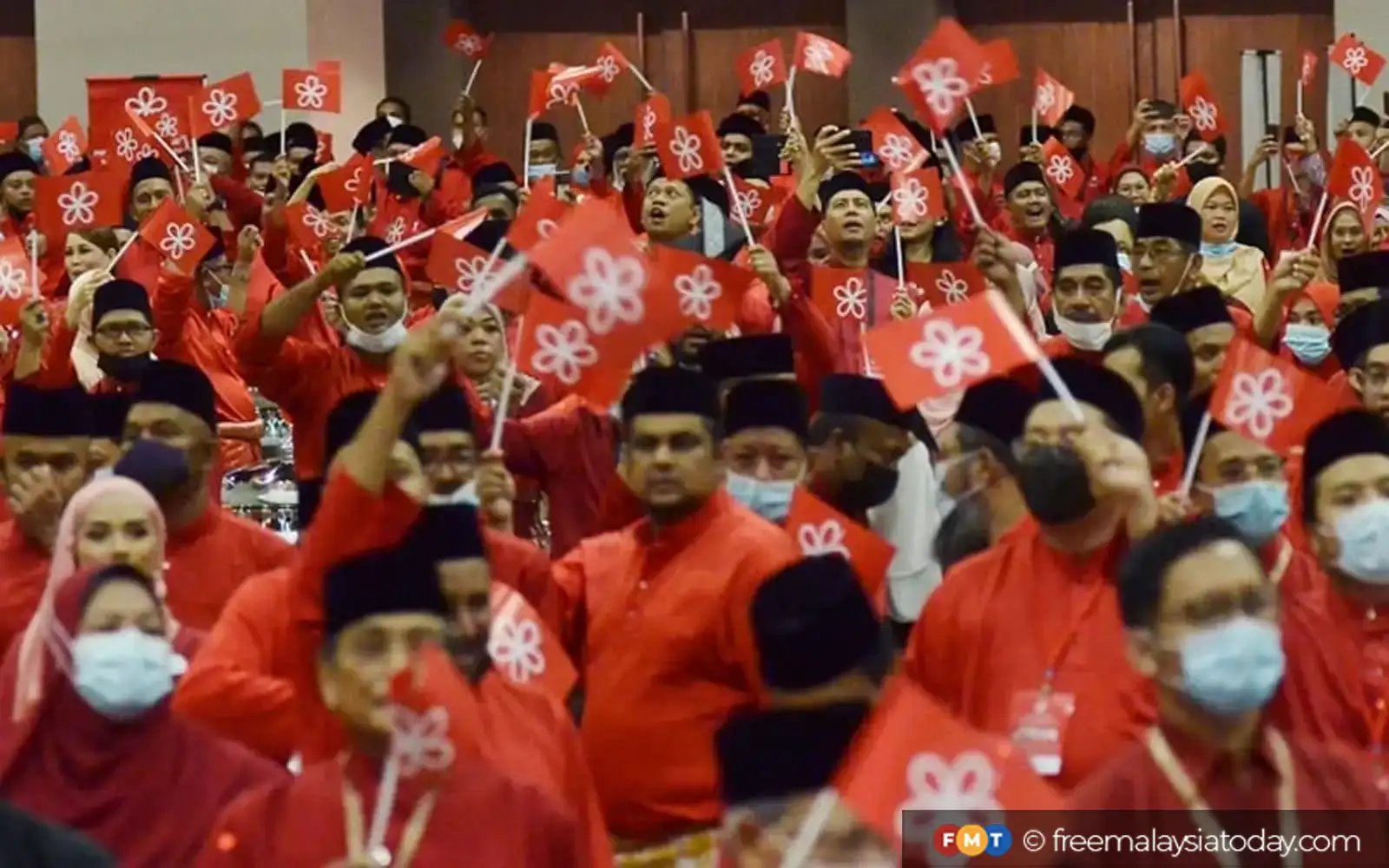 Jangan campur urusan disiplin kami, Bersatu beritahu PAS