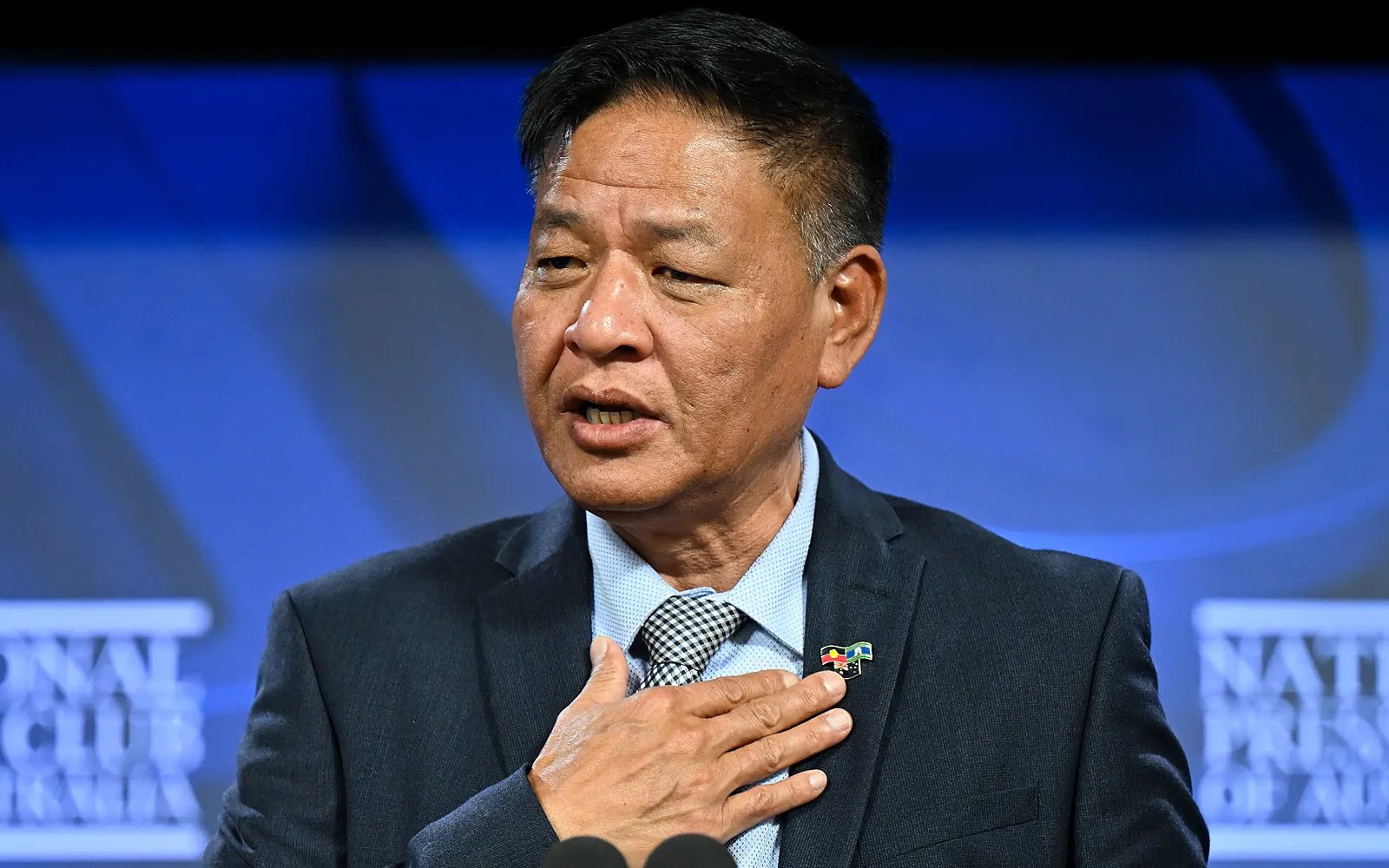 Tibet-in-exile government leader sworn in