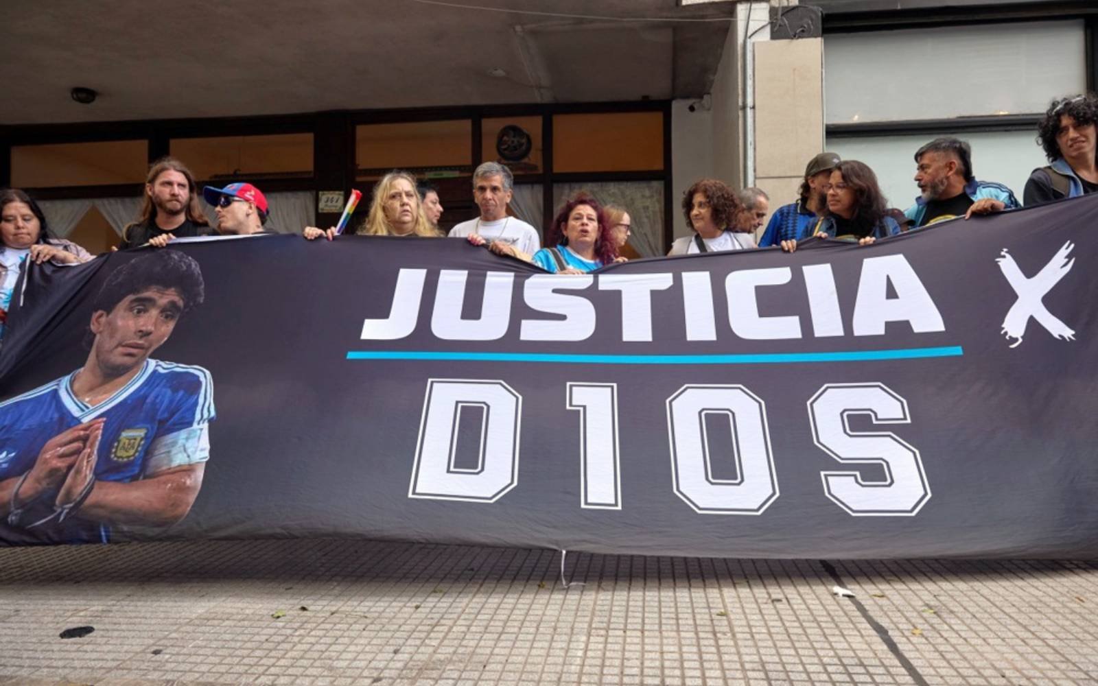 At trial, doctor suggests Maradona’s death was avoidable