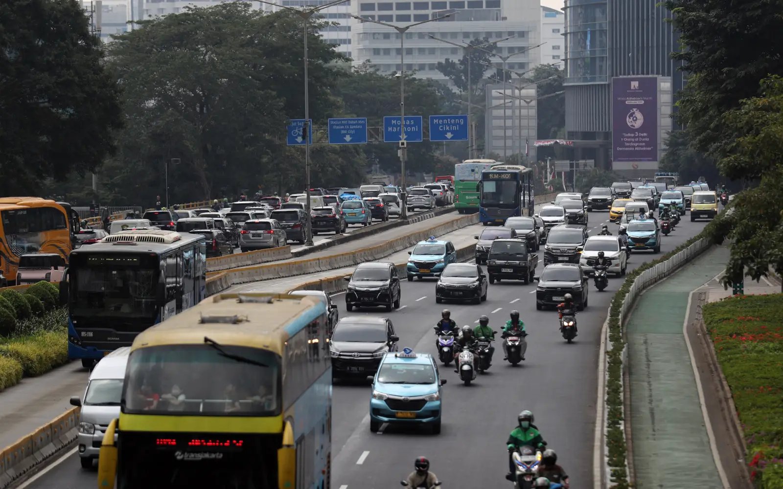 Indonesia’s work from home policy helps cut gasoline use