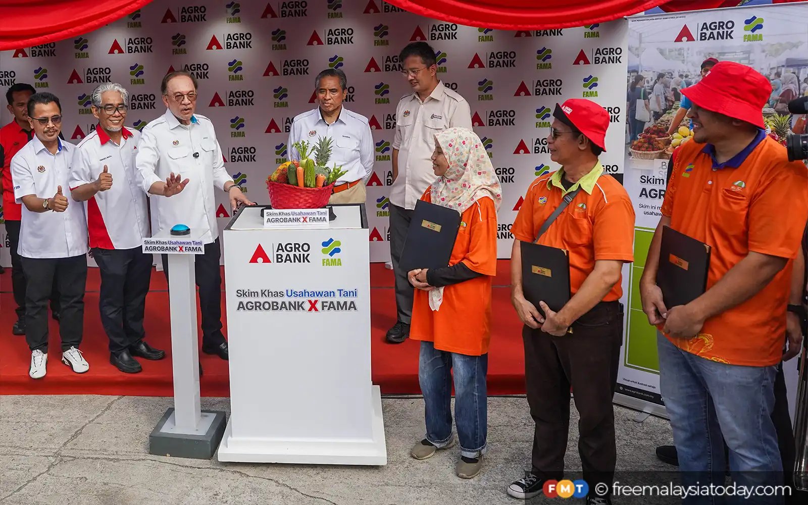Agrobank, Fama lancar skim bantu usahawan tani