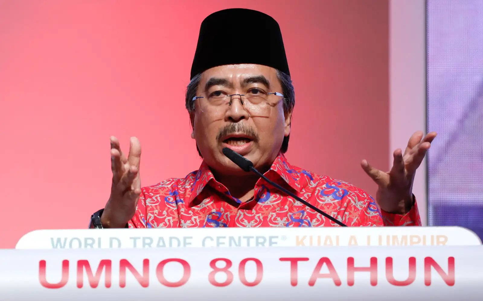 Terima hakikat Umno bukan lagi kuasa dominan, kata Johari