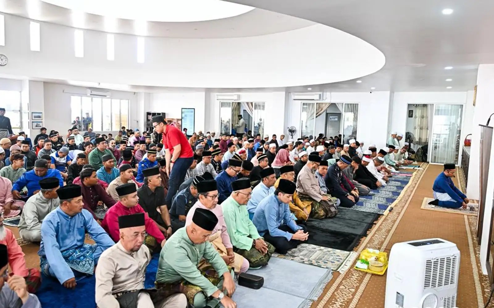 Foster greater unity, be more charitable during Zulhijah, Tengku Hassanal tells Muslims