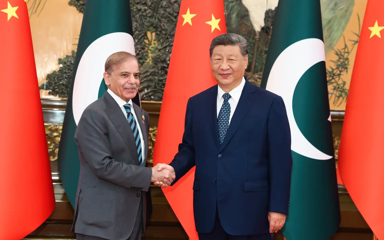 China’s Xi meets Pakistan’s PM Sharif as Iran war looms