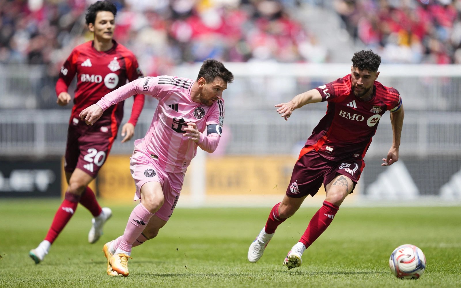 Messi on target as Miami swat Toronto