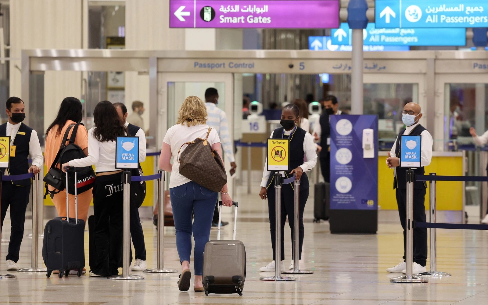 Dubai airport’s passenger traffic drops 66% amid Middle East war