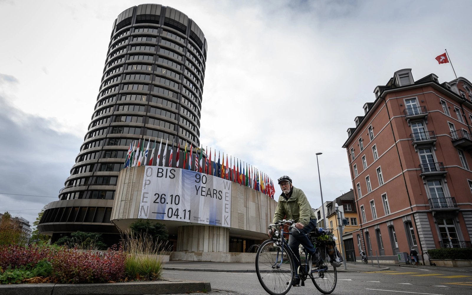 BIS calls for targeted fiscal policy to curb inflationary risks 