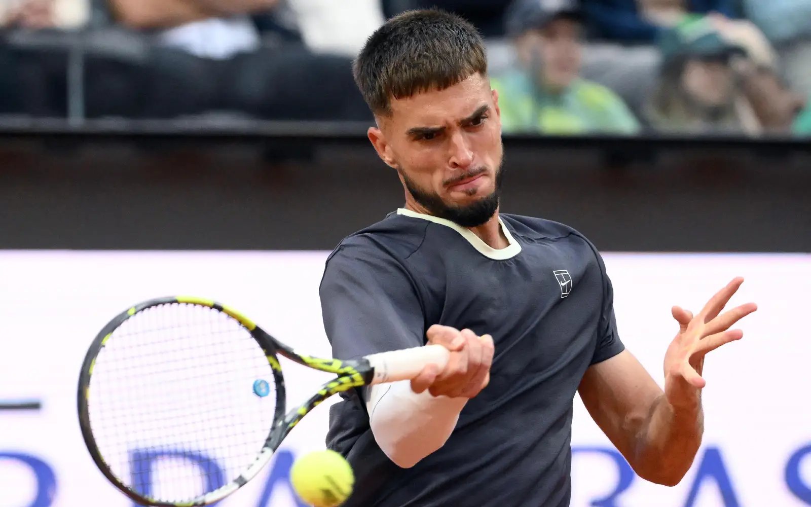 Prizmic follows up on Djokovic exploit by reaching Italian Open last 16