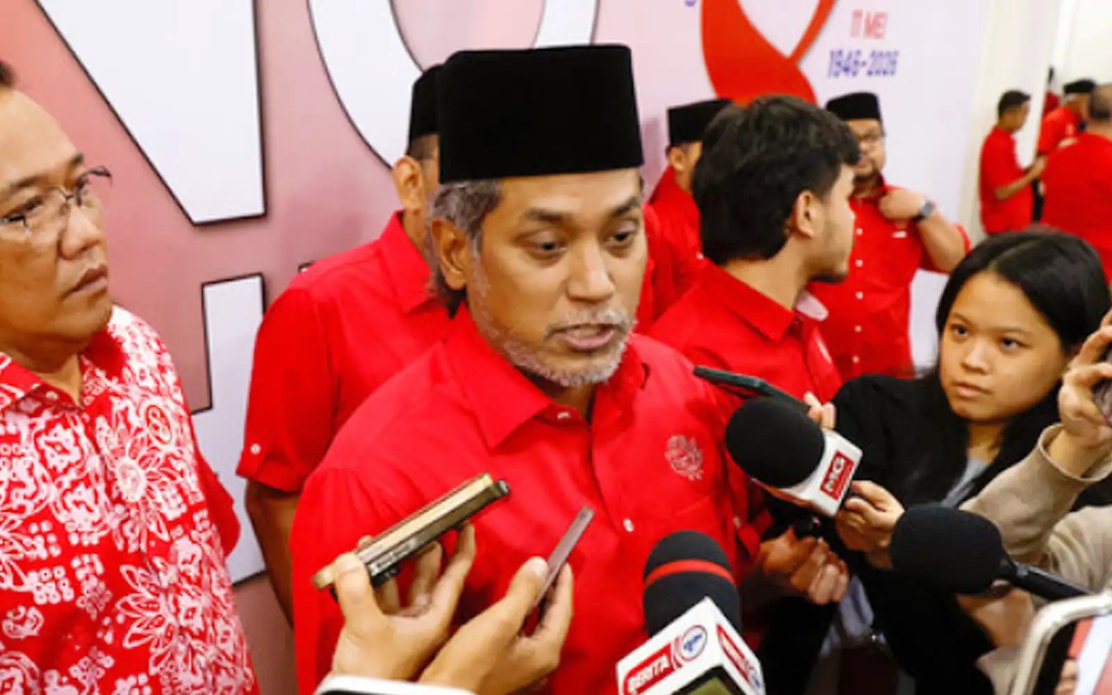 Saying sorry a first step in uphill task to restore Umno image, says KJ