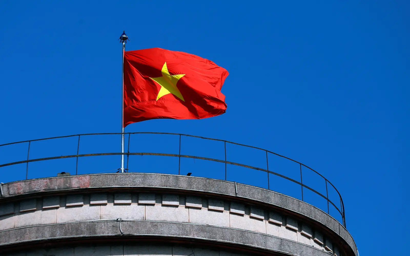 Vietnam to release nearly 10,000 prisoners