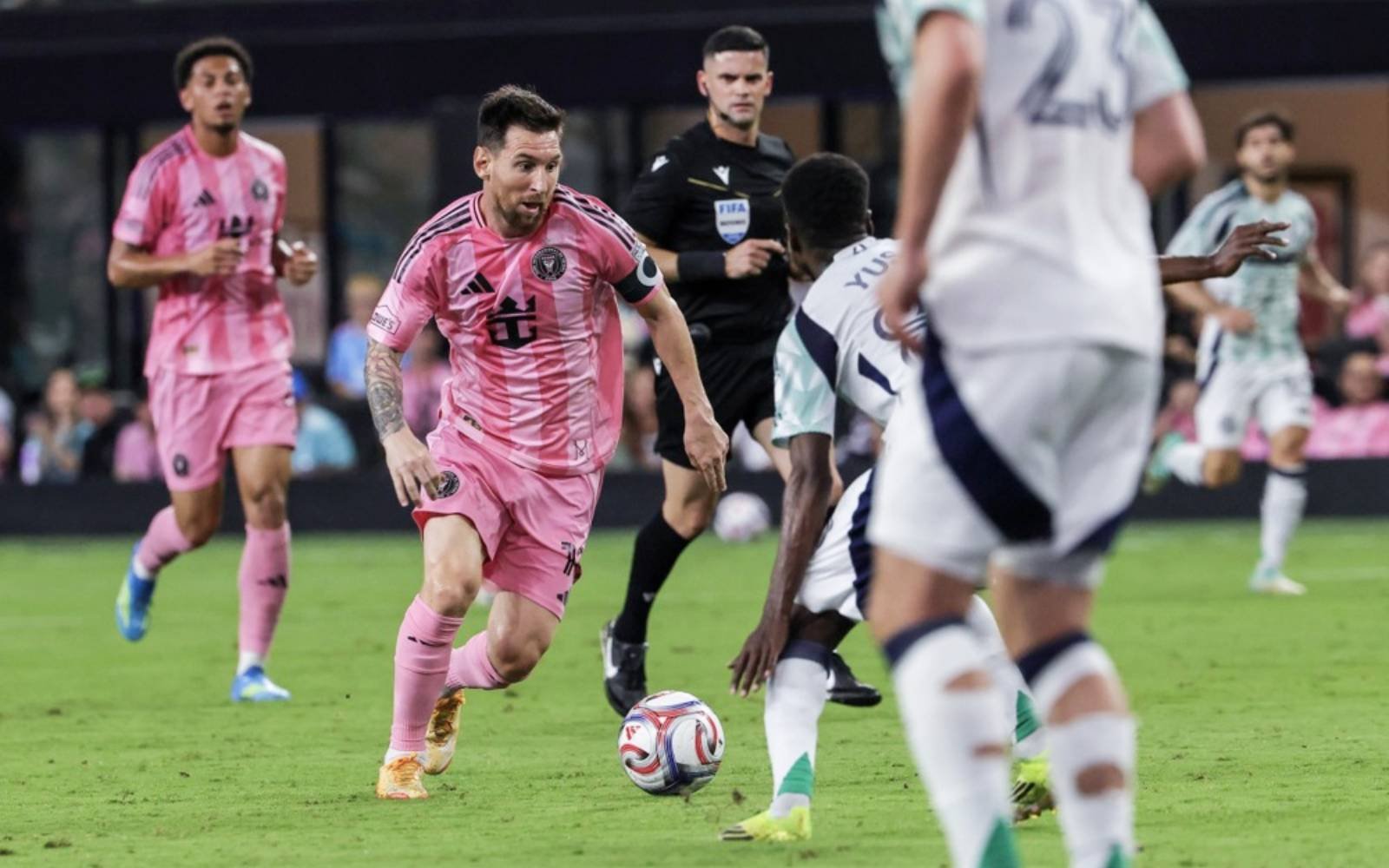 Messi tops MLS pay chart after record US$25mil deal