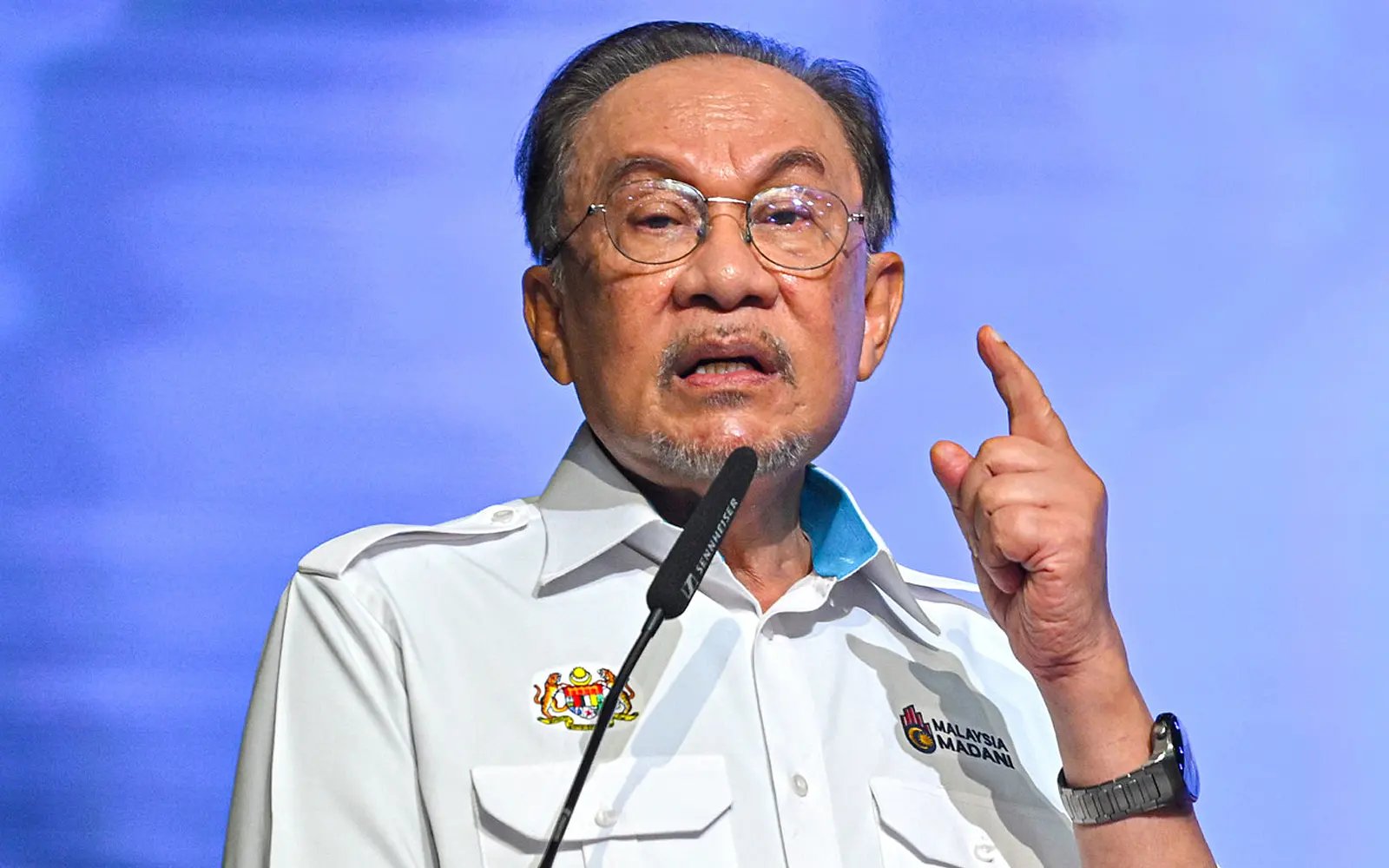 Anwar seru anak muda tolak politik perkauman sempit
